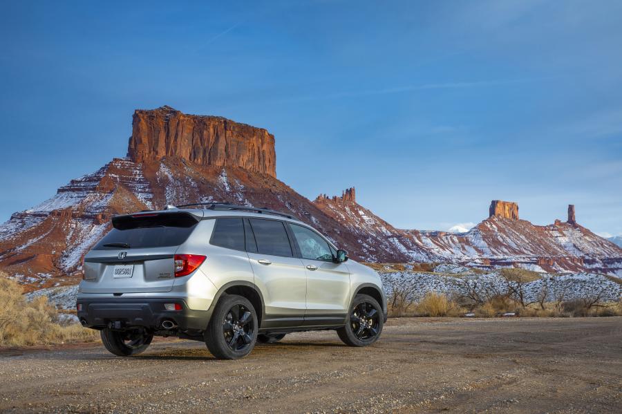  Honda Passport 2019 года  (фото 39 из 53)